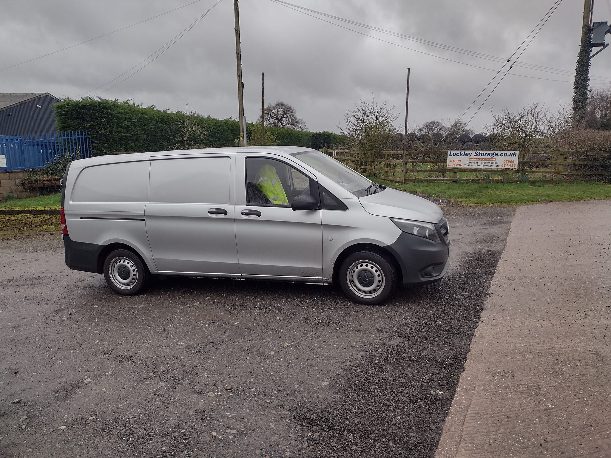 BVan delivery van