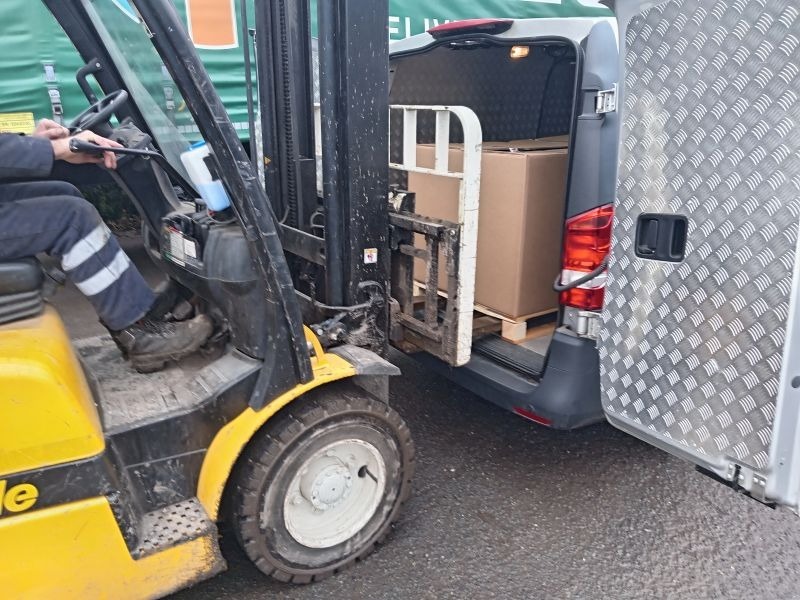 BVan delivery van